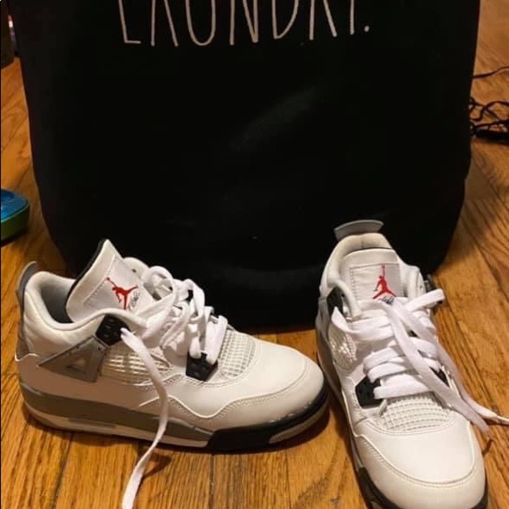 Air Jordan 4’s Cement